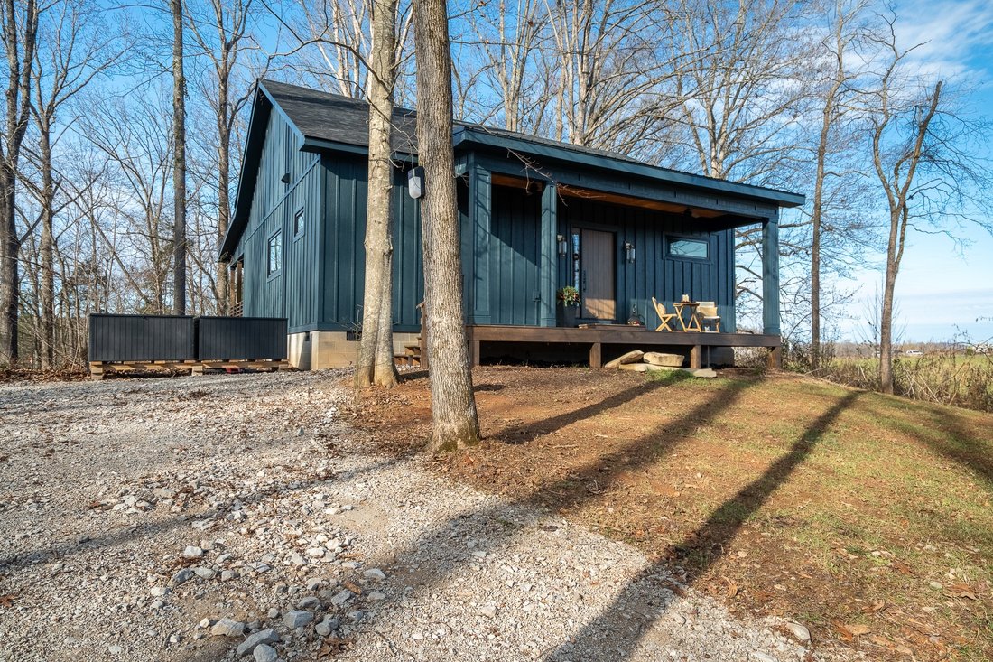 House in Sparta, Tennessee, United States 2 - 16920101