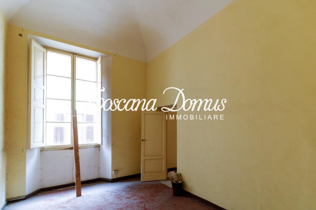 Apartment in Historic Center, Siena, Tuscany 5 - 16917677