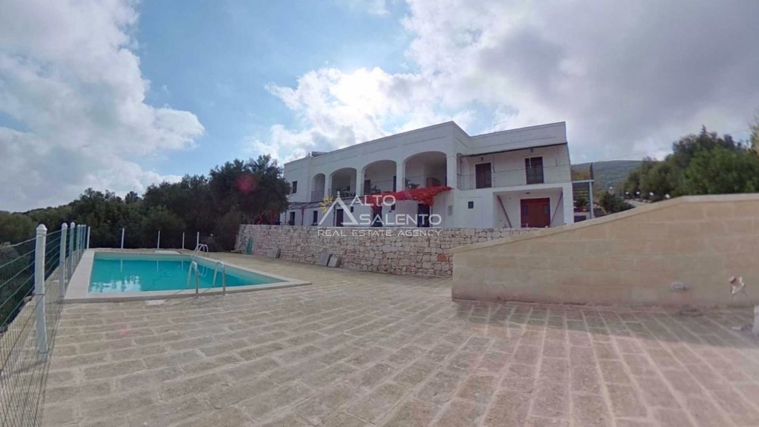Estate in Historic Center, Monopoli, Italy 3 - 16918237