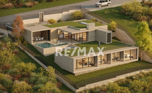 Finca in Cala Llonga, Ibiza, Santa Eularia des Riu, Balearic Islands 1