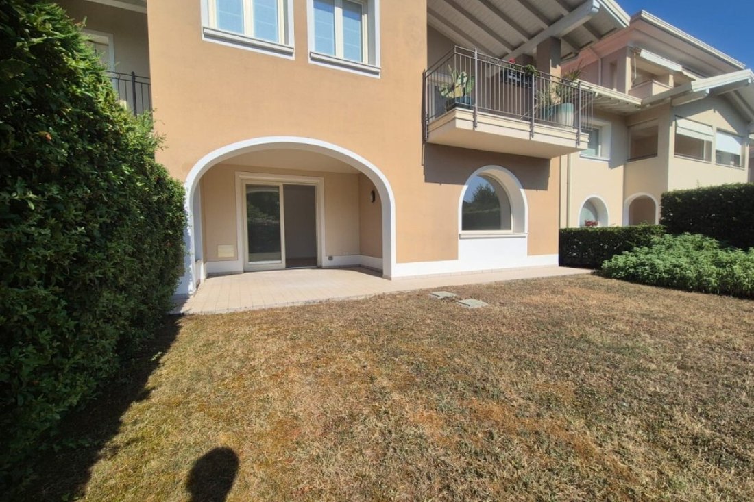 Apartment in Historic Center, Padenghe sul Garda, Lombardy 1 - 16917720