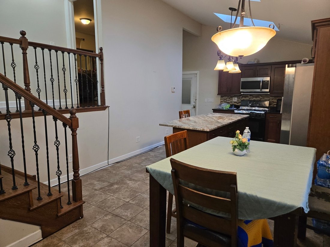 House in Crete, Illinois, United States 5 - 16917032