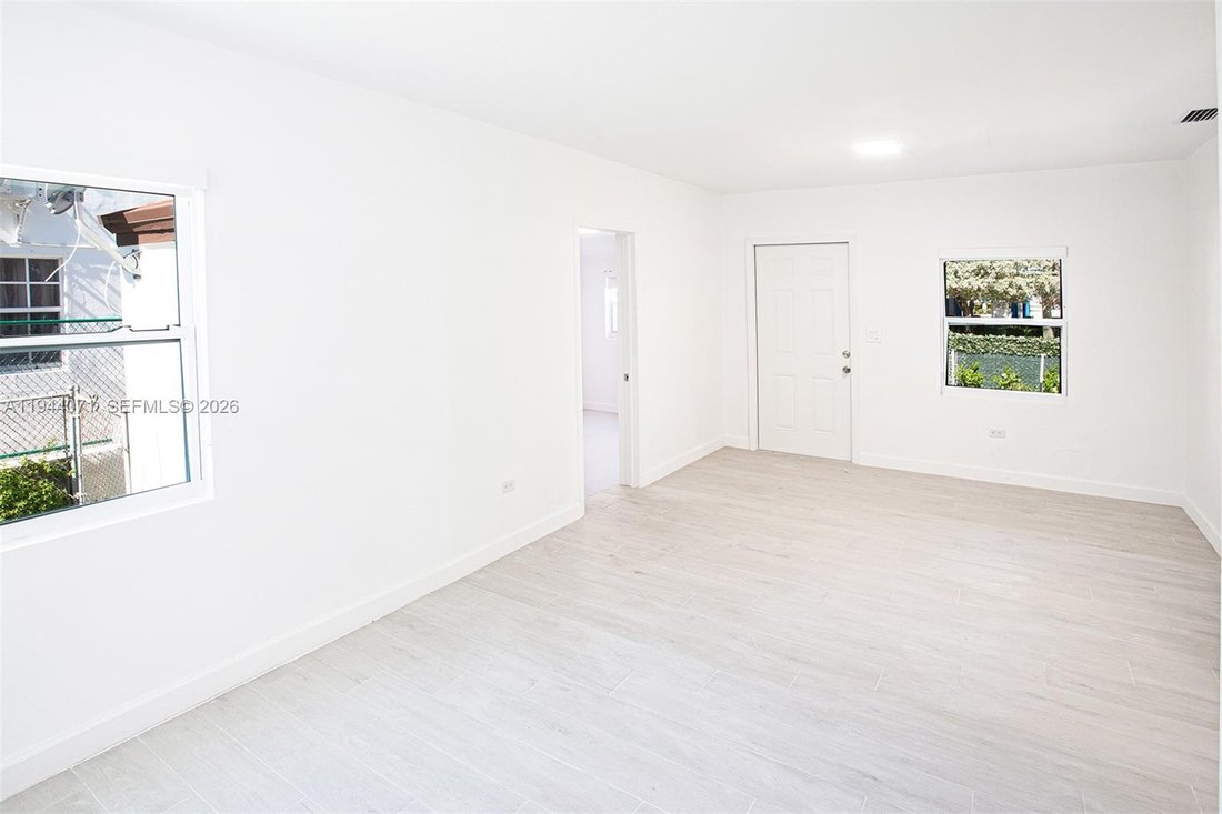 House in Miami, Florida, United States 5 - 16916749