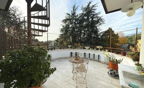 Apartment in Pietrasanta, Tuscany, Italy 1