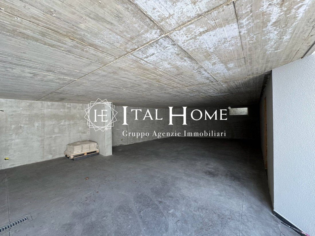 Villa in Inverigo, Lombardy, Italy 3 - 16264432