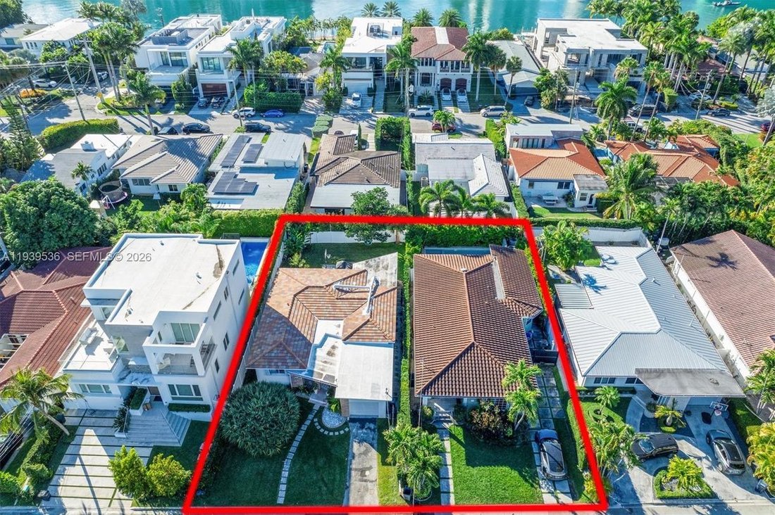 House in Bal Harbour, Florida, United States 1 - 16885542