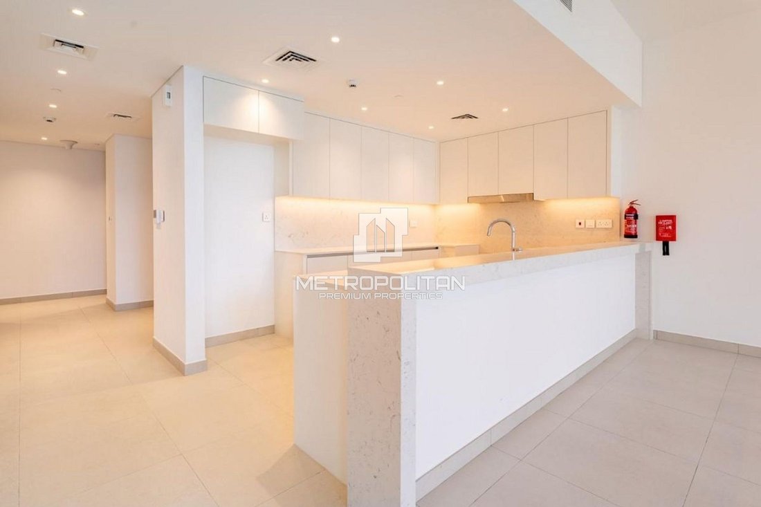Apartment in Umm Suqeim, Dubai, United Arab Emirates 1 - 15389468