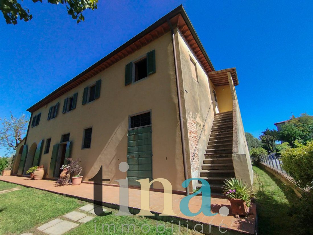 Landhaus in Crespina Lorenzana, Toskana, Italien 4 - 16917562