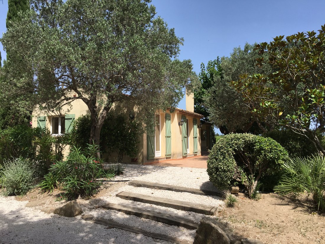 House in Le Plan-de-la-Tour, Provence-Alpes-Côte d'Azur, France 2 - 16918035