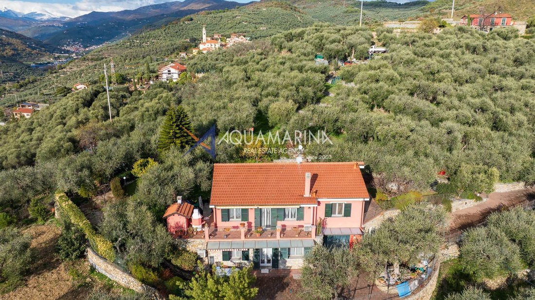 Villa in Porto Maurizio, Imperia, Liguria 3 - 16917636