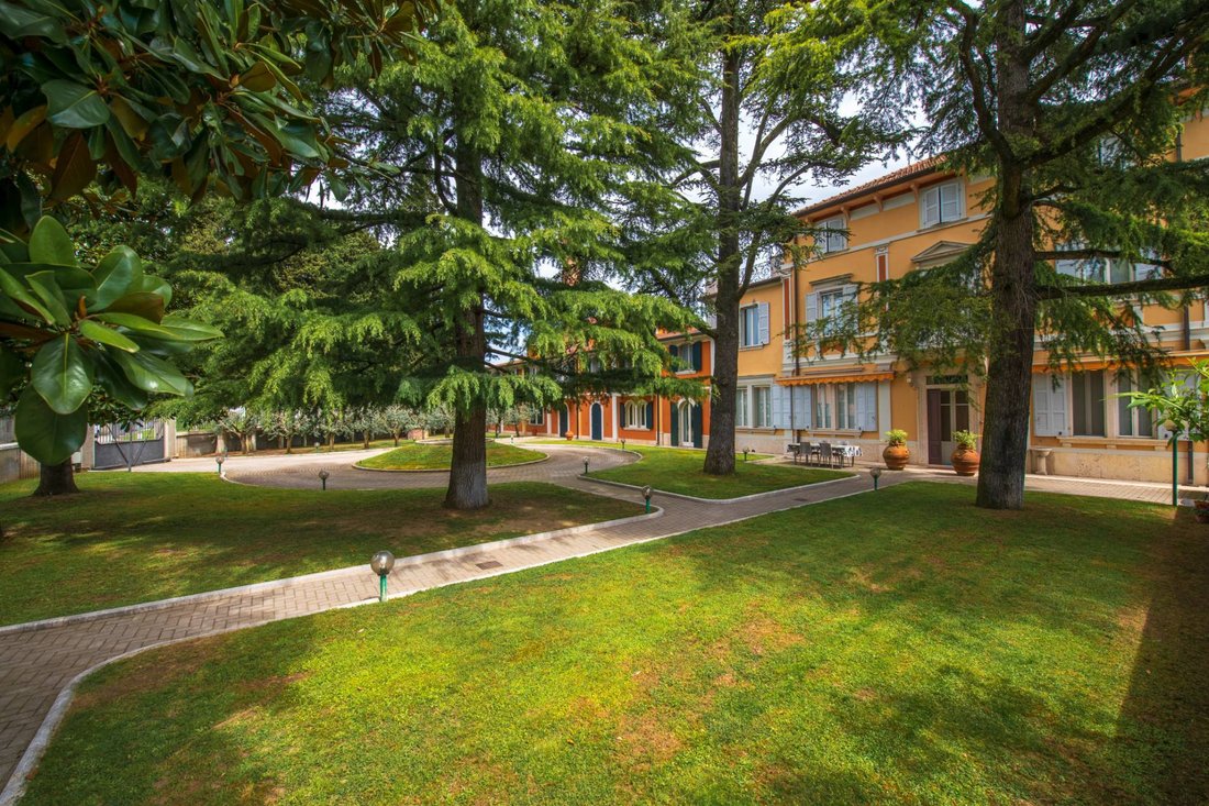 Villa in Castelnuovo del Garda, Veneto, Italy 5 - 16919626