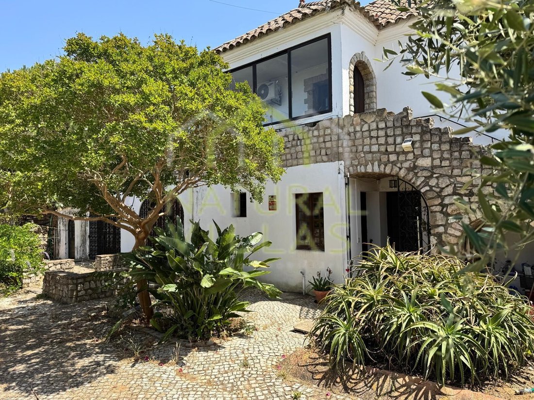 House in Faro (Se e Sao Pedro), Algarve, Portugal 2 - 16919357