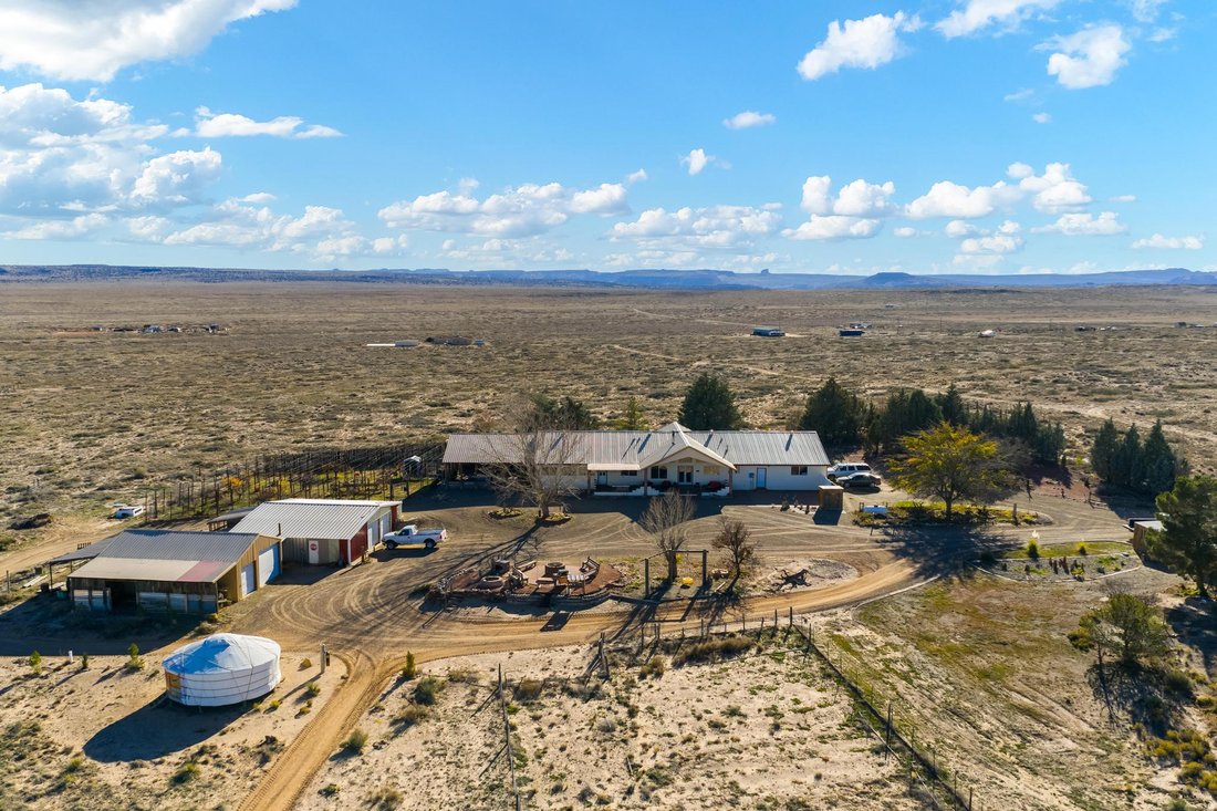 House in Kanab, Utah, United States 2 - 16917885
