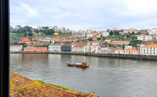 House in Santa Marinha e Sao Pedro da Afurada, Porto District, Portugal 1