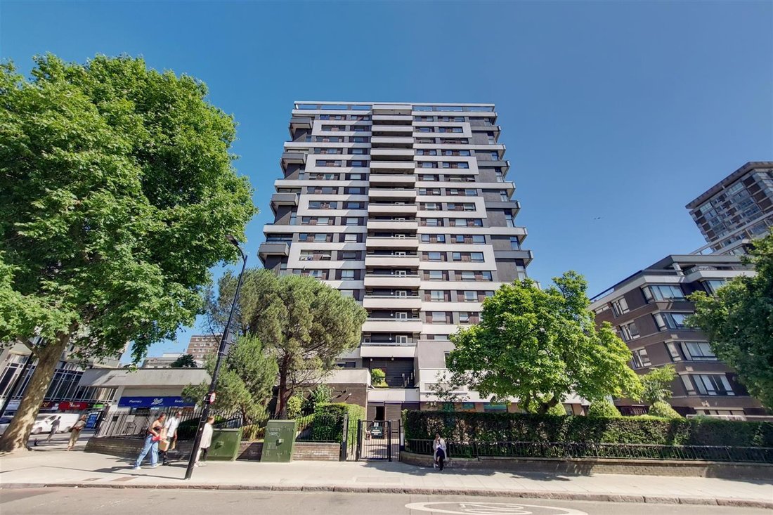 Apartment in Hyde Park, Westminster, England 2 - 16917056