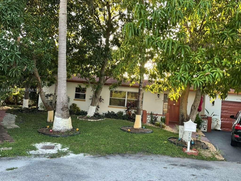House in North Lauderdale, Florida, United States 1 - 16916771