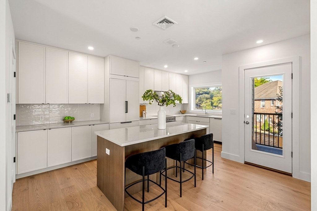 House in Newton, Massachusetts, United States 2 - 16919849