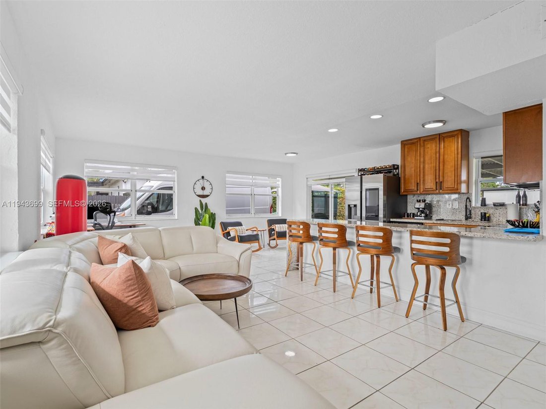 House in Miami, Florida, United States 3 - 16916815