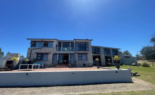 House in Groot Brakrivier, Western Cape, South Africa 1