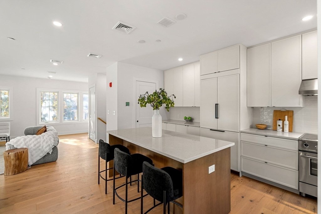 House in Newton, Massachusetts, United States 3 - 16919849