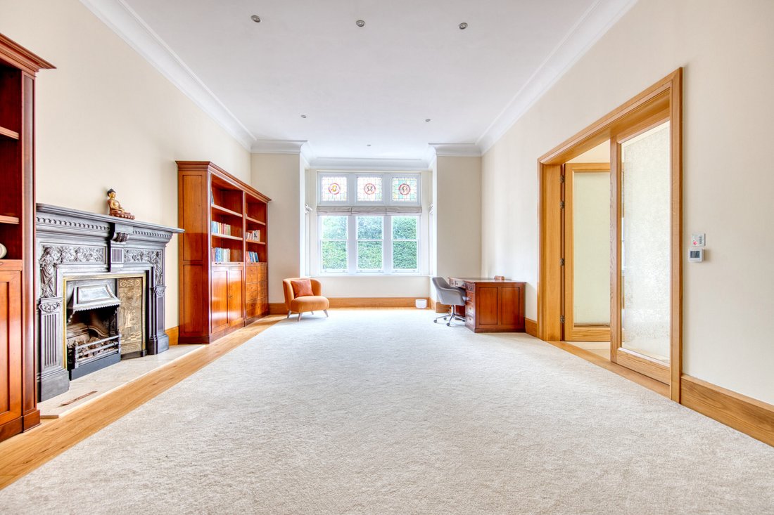 Townhouse in Childs Hill, Barnet, England 4 - 16917027