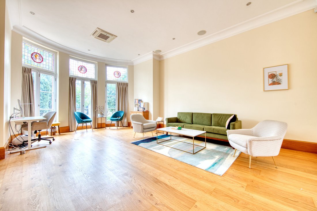 Townhouse in Childs Hill, Barnet, England 3 - 16917027
