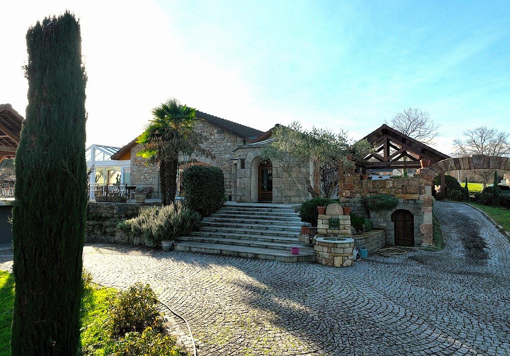 Estate in Campagne, Domerat, France 1 - 16918642