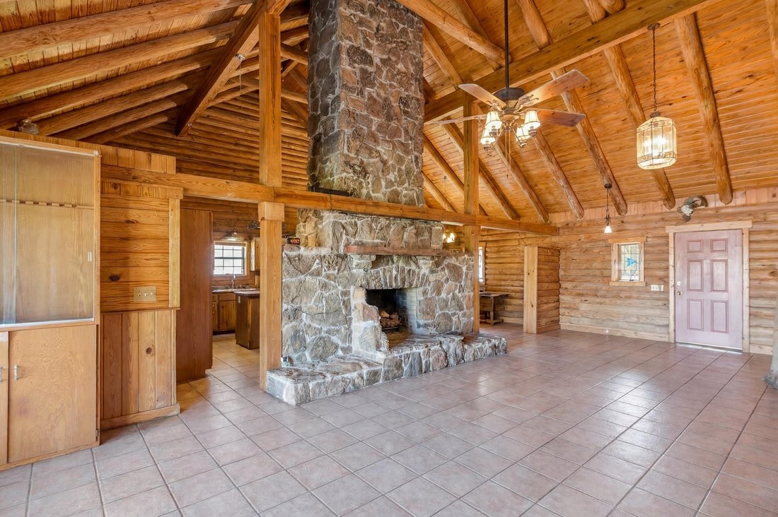 House in Goliad, Texas, United States 5 - 16917115