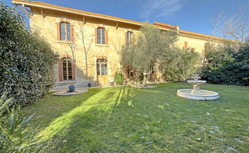 House in Ancien Hôpital, Beziers, France 1