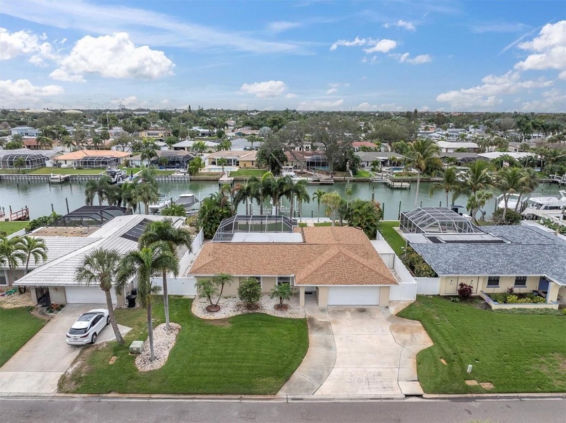 House in St. Petersburg, Florida, United States 4 - 16919778