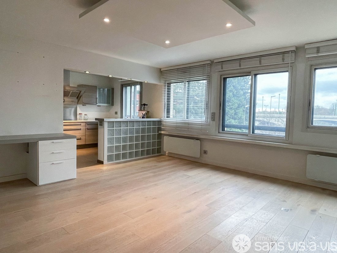 Apartamento en Meseta Oeste, Suresnes, Francia 1 - 16918647