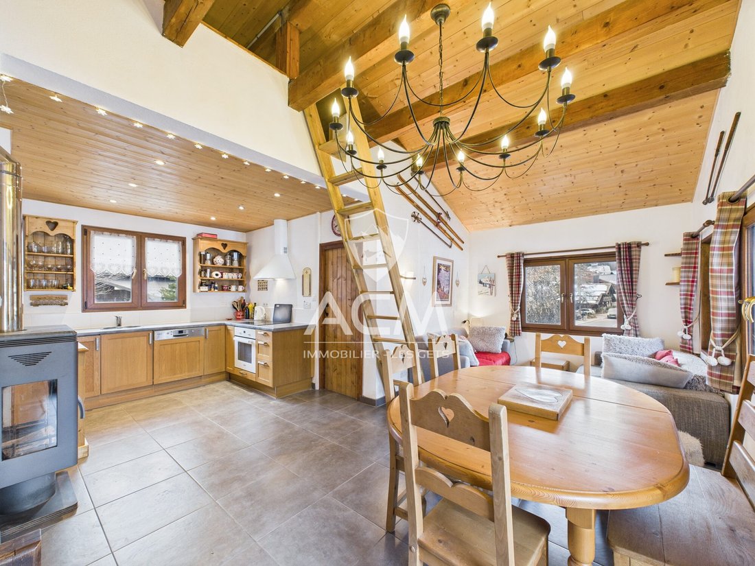Chalet in Les Gets, Auvergne-Rhône-Alpes, France 1 - 16919980
