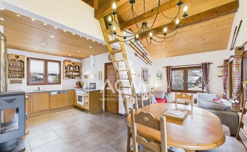 Chalet in Les Gets, Auvergne-Rhône-Alpes, France 1