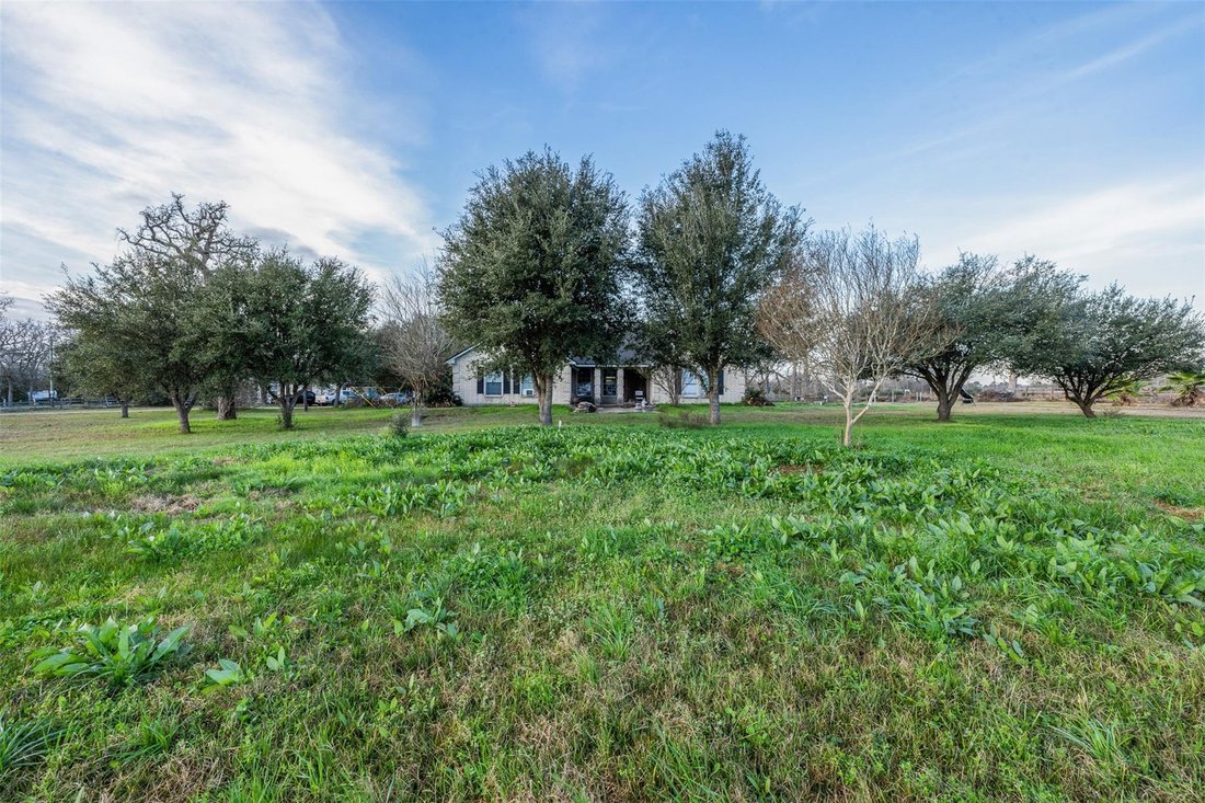 House in Navasota, Texas, United States 1 - 16917072