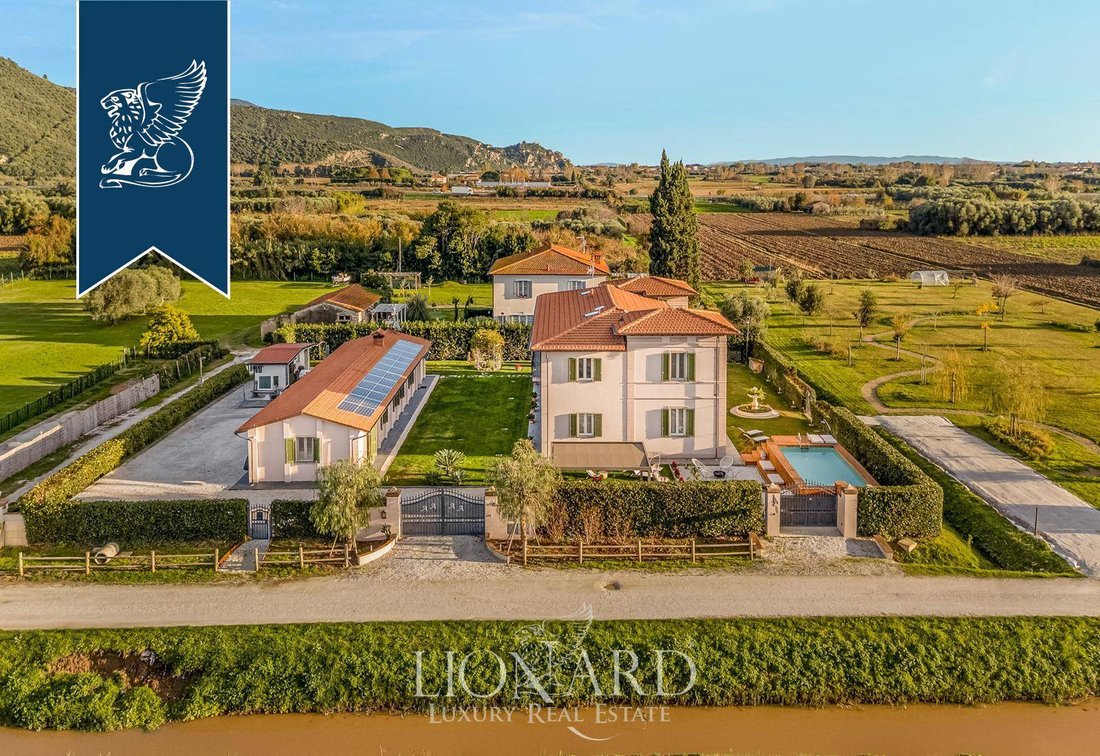 Villa in Vecchiano, Tuscany, Italy 3 - 16919131
