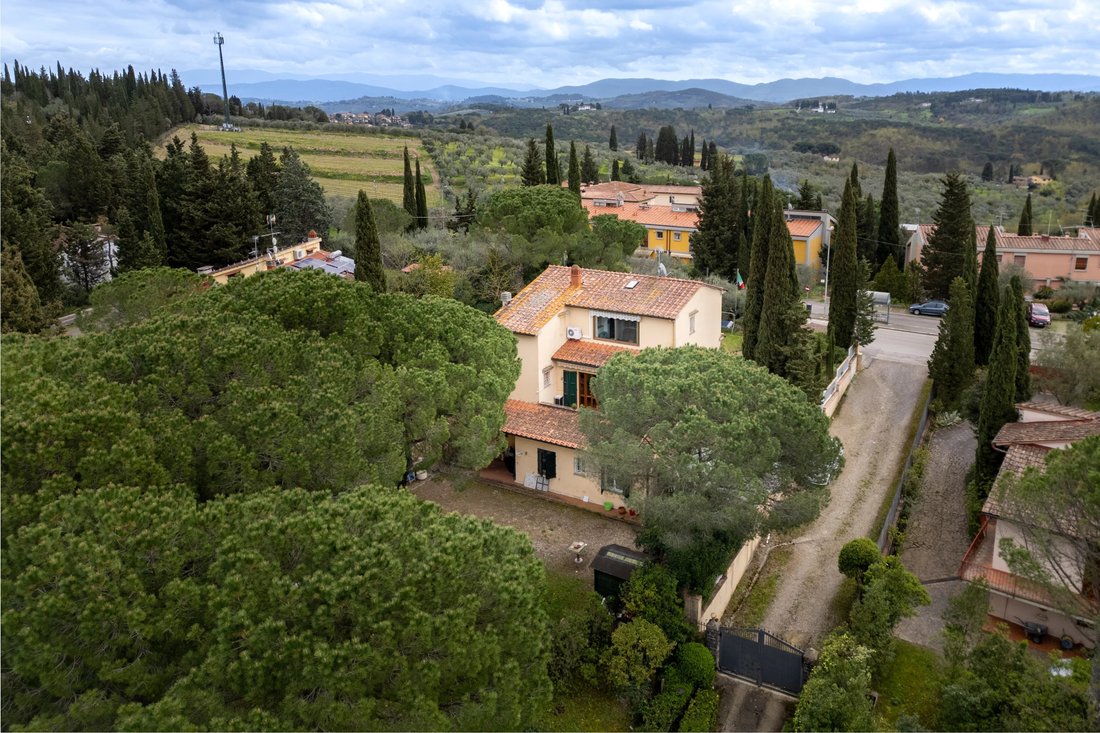 Villa in San Vincenzo a Torri, Scandicci, Tuscany 1 - 16918095