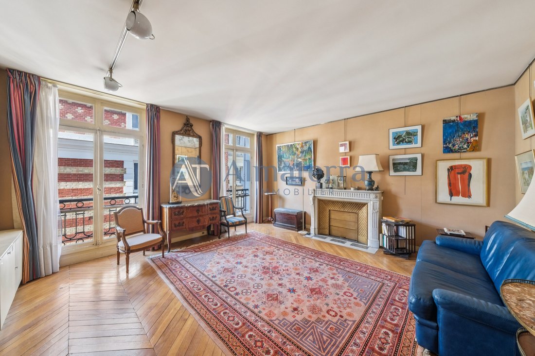 Apartment in Lorette-Martyrs, Paris 9e Arrondissement, Paris 1 - 16918440