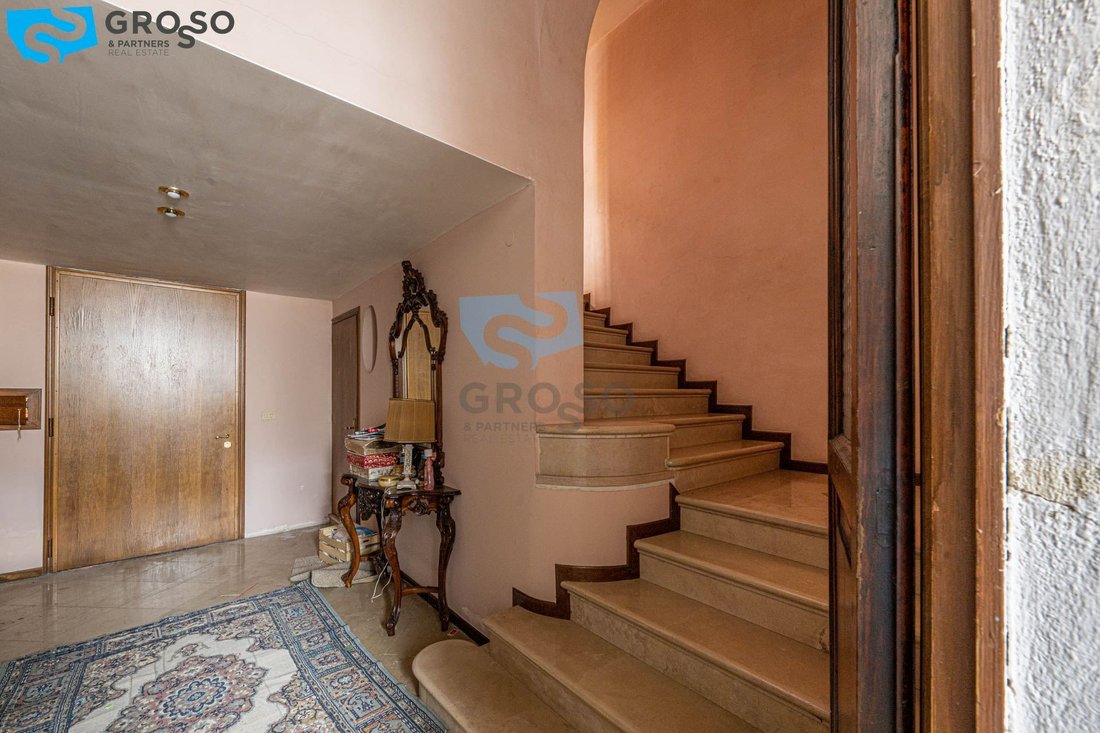 Estate in Cathedral - Piazza dei Signori, Treviso, Italy 5 - 16917875