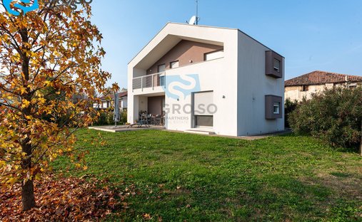 House in Ponzano, Veneto, Italy 1