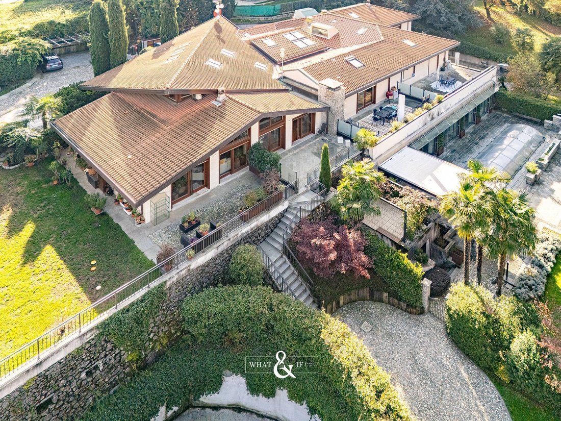 Apartment in Inverigo, Lombardy, Italy 2 - 16917456