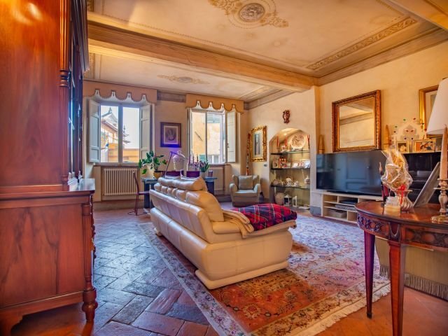 Apartment in Historic Center, Siena, Tuscany 2 - 16917445