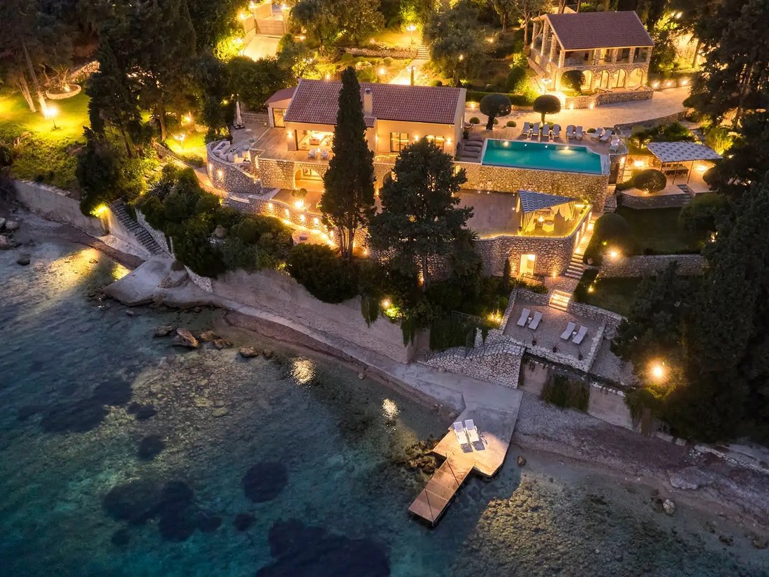 Villa in Corfu, Peloponnese, Western Greece and the Ionian, Greece 2 - 16902848