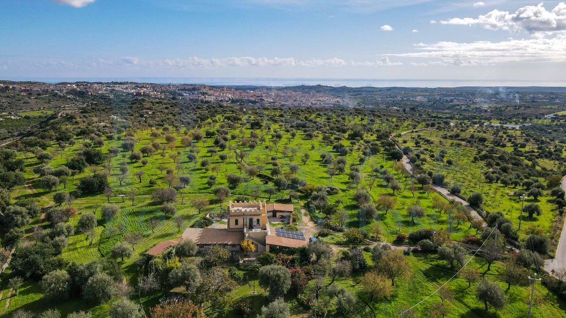 Villa in Center, Noto, Sicily 1 - 16920707