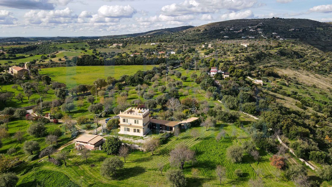 Villa in Center, Noto, Sicily 3 - 16920707