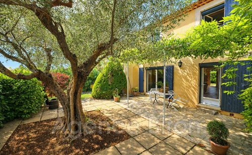 Villa in Plateau de Puyricard-La Trévaresse, Aix-en-Provence, France 1