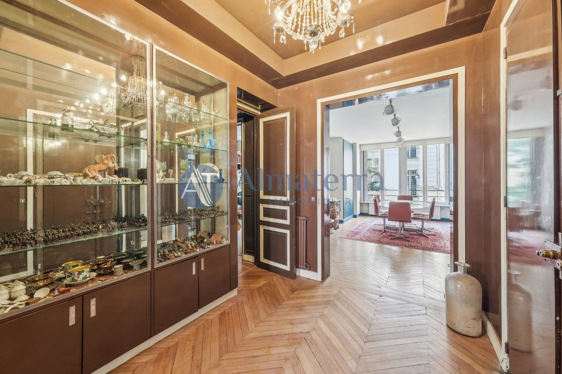 Apartment in Lorette-Martyrs, Paris 9e Arrondissement, Paris 5 - 16918440