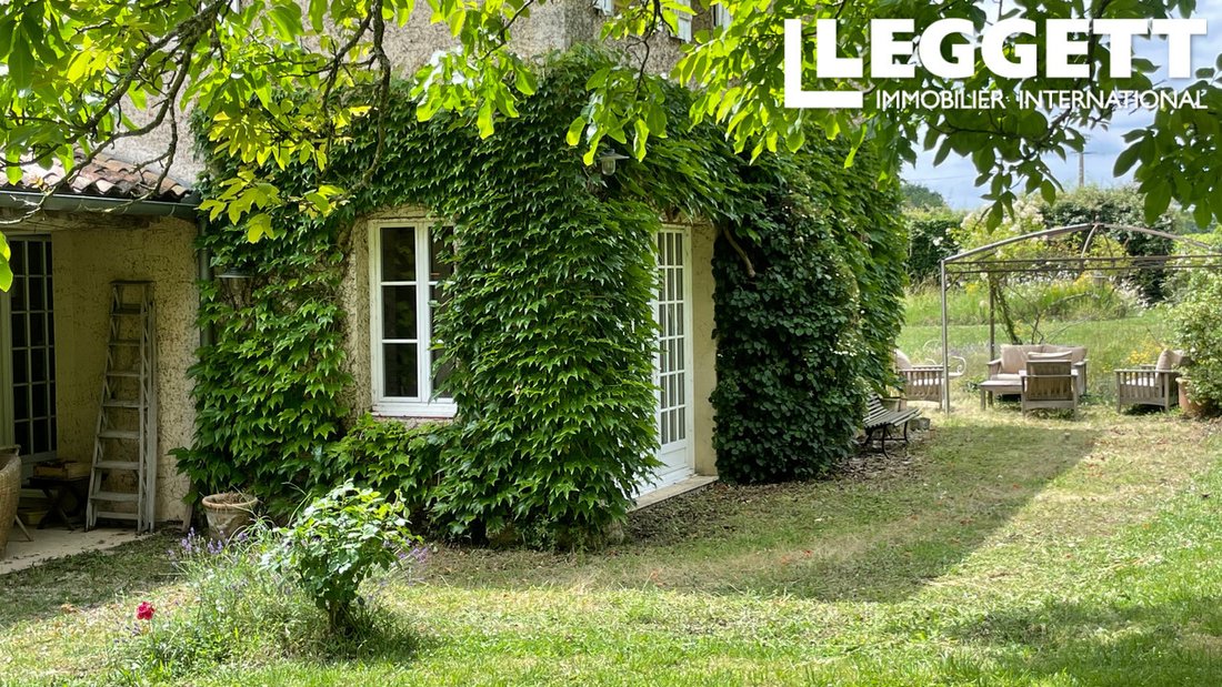 House in Saint-Sulpice-de-Faleyrens, Nouvelle-Aquitaine, France 2 - 16920836