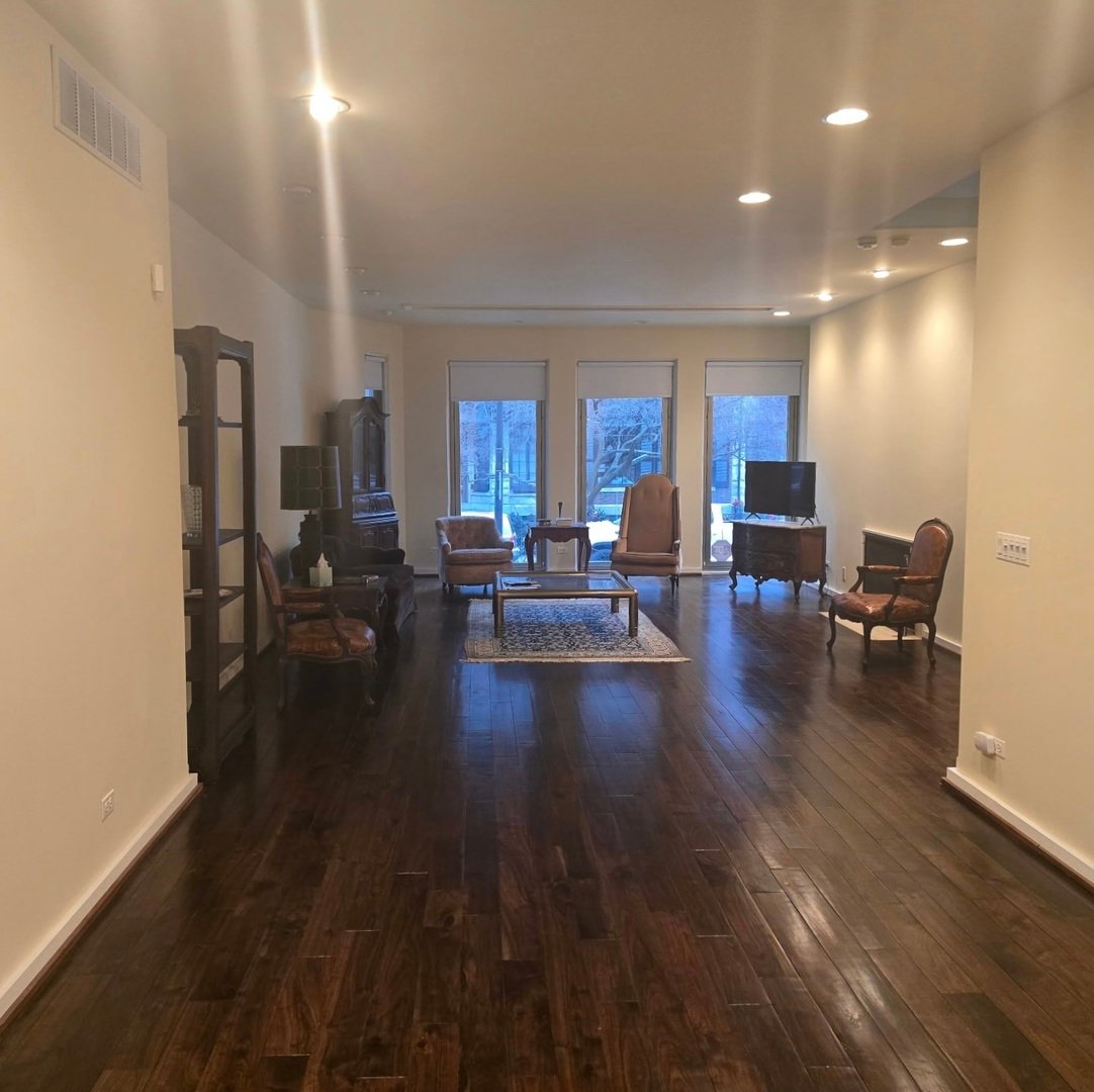 House in Chicago, Illinois, United States 2 - 16816124