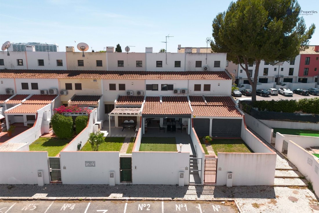 Townhouse in Vilamoura, Quarteira, Algarve 2 - 14265006