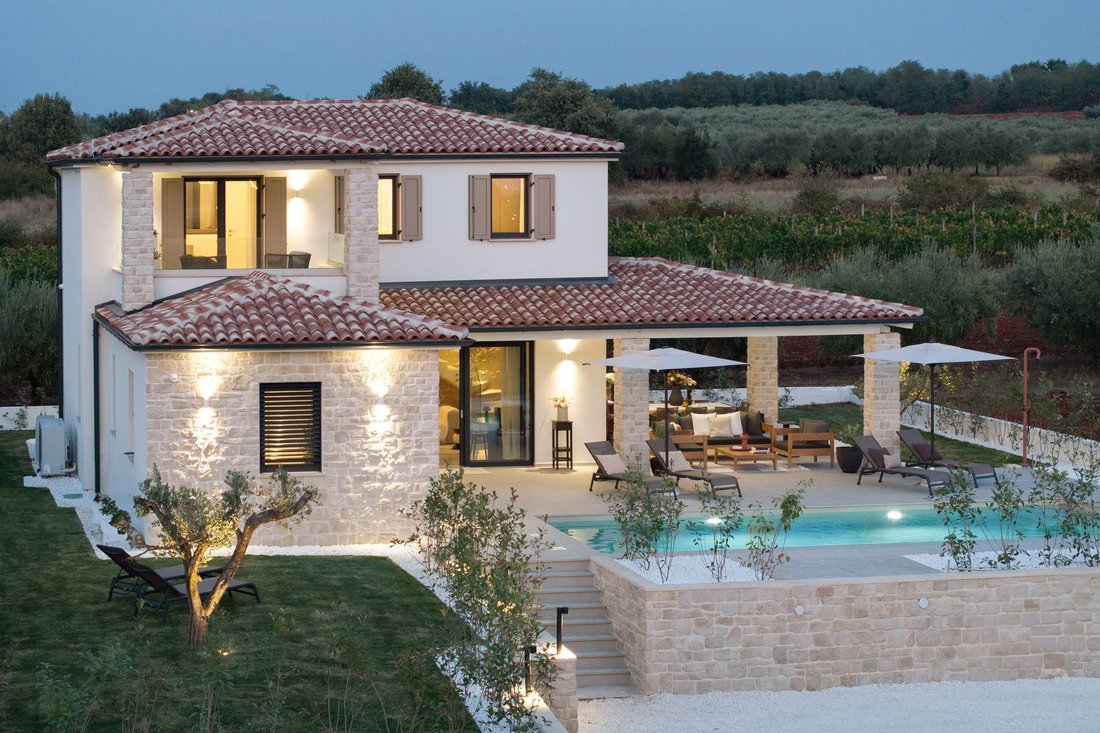 Villa in Porec, Istria County, Croatia 2 - 16922139